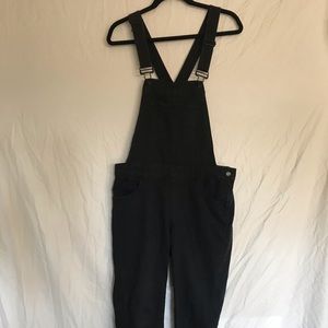 Gap black skinny jean overalls